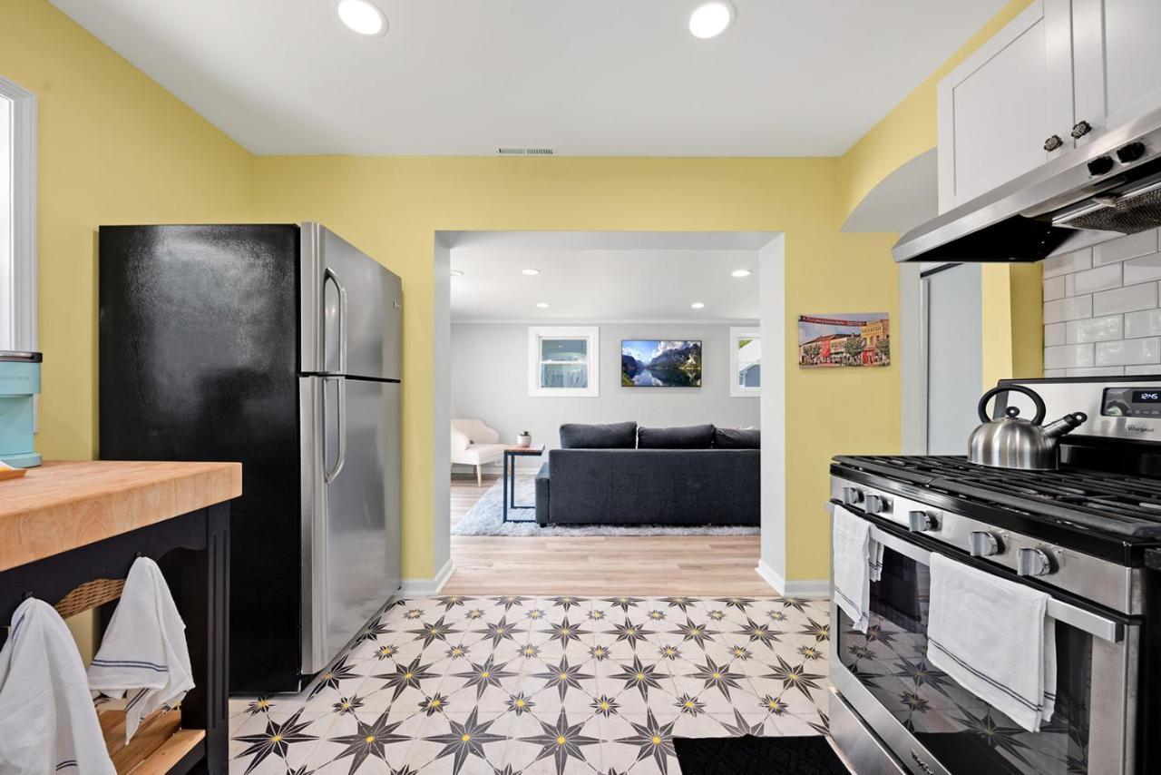 Little Yellow Cottage Perrysburg Bagian luar foto
